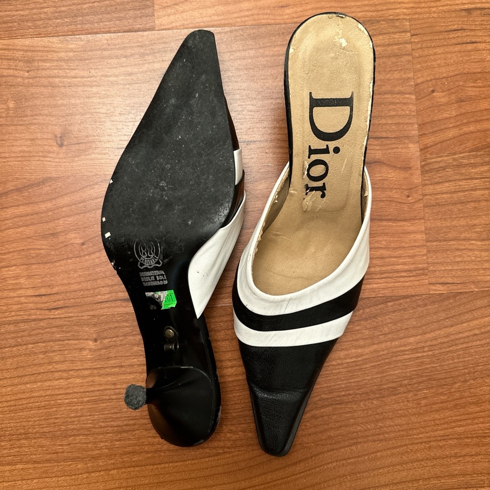 Dior Black and White Mules Sleek Leather Design - Picture 3 of 7